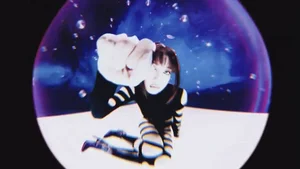 BLACKPINK's Lisa Sparks Buzz with Bold Fashion Ahead of New MV - image 0