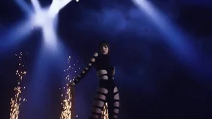 BLACKPINK's Lisa Sparks Buzz with Bold Fashion Ahead of New MV - image 6