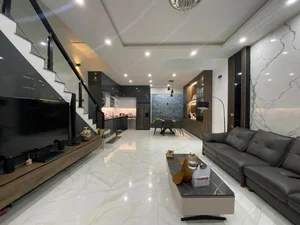 Inside the Luxurious Life of Footballer Que Ngoc Hai and His Wife - image 7