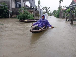 Phuoc Tich Ancient Village Faces Historic and Rare Flooding - image 16