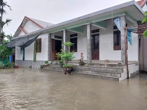 Phuoc Tich Ancient Village Faces Historic and Rare Flooding - image 17