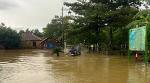 Phuoc Tich Ancient Village Faces Historic and Rare Flooding - image 3