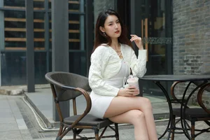 Xiao Bao White Hip Skirt IESS Elegant Collection - image 75