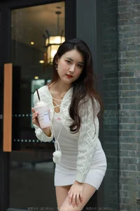 Xiao Bao White Hip Skirt IESS Elegant Collection - image 4