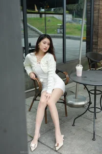 Xiao Bao White Hip Skirt IESS Elegant Collection - image 73