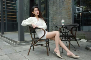 Xiao Bao White Hip Skirt IESS Elegant Collection - image 13