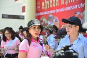 Shocking Arrest of Charity Beauty Queen Pham Thi Minh Phi Sparks Outrage - image 1