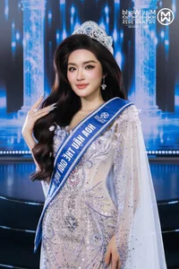 The Radiant Journey of Phan Phuong Oanh: A Celebration of Beauty, Talent, and Grace - image 2