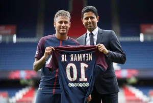 The Billion-Dollar List: Top 10 Footballers by Cumulative Transfer Fees - image 3