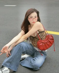Who Is the Glamorous Singer Connected to ViruSs in Recent Rumors? - image 4