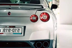 Experience the Legendary Nissan GT-R R35: The "Supercar Killer" Spotted on the Vibrant Streets of Ho Chi Minh City - image 3