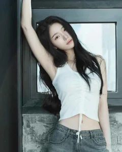 Meet the Standout Korean Beauties on the Hit Dating Show Paradise Island - image 6