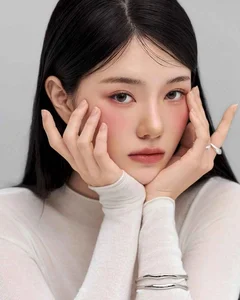Meet the Standout Korean Beauties on the Hit Dating Show Paradise Island - image 4