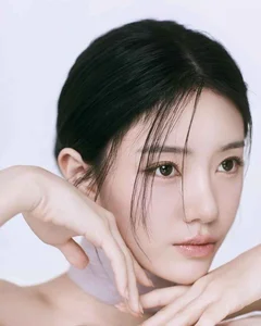 Meet the Standout Korean Beauties on the Hit Dating Show Paradise Island - image 1