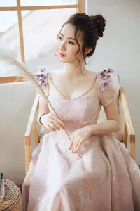Gentle Beauty of Nguyen Ha Phuong Captivates Fans - image 128