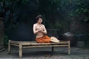 Gentle Beauty of Nguyen Ha Phuong Captivates Fans - image 11