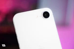 Hands-on with the iPhone 17e: A Stunning Pink Design, Pro Performance, and Exceptional Value - image 12