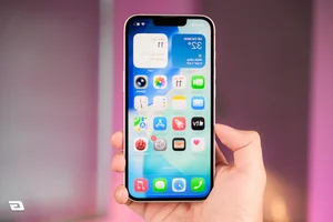 Hands-on with the iPhone 17e: A Stunning Pink Design, Pro Performance, and Exceptional Value - image 16