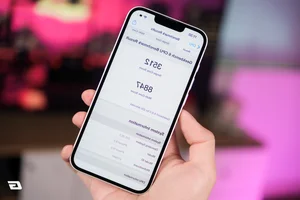Hands-on with the iPhone 17e: A Stunning Pink Design, Pro Performance, and Exceptional Value - image 1