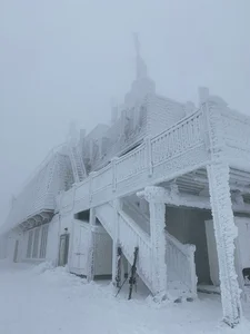 A Glimpse into Daily Life in Canada: A Land of Surprising Beauty - image 2