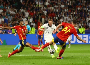 Spain Crowned Euro 2024 Champions After Defeating England in Thrilling Final - image 5