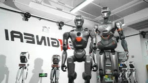 Revolutionary Humanoid Robot from China Performs Incredible One-Handed Backflip - image 3