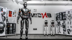 Revolutionary Humanoid Robot from China Performs Incredible One-Handed Backflip - image 6