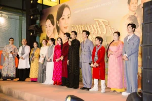Thu Trang and Tien Luat Share Behind-the-Scenes Secrets as Tram Anh Addresses Comparisons - image 2