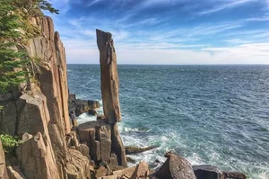 Most Precarious Balancing Rocks in the World Defying Gravity - image 4