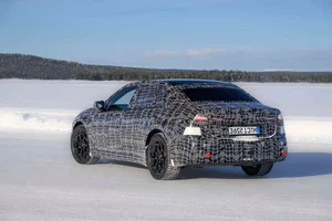 BMW i3 Ready for Launch: Pioneering the Next-Gen Neue Klasse EV Platform - image 1