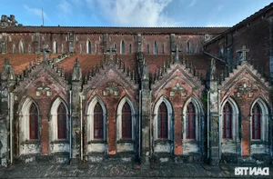 Exploring the Timeless Architectural Grandeur and Sacred History of the So Kien Basilica in Vietnam - image 9