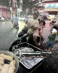 Footballer Nguyen Xuan Son’s Favorite Fried Banana Shop to Open New Branch - image 8