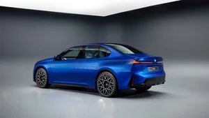 BMW i3 Neue Klasse Revealed: 463HP and 700KM Range to Challenge Tesla Model 3 - image 11