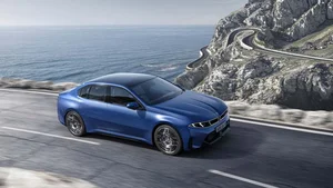 BMW i3 Neue Klasse Revealed: 463HP and 700KM Range to Challenge Tesla Model 3 - image 2