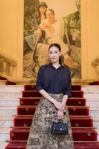 Famous Beauty Queen Lives A Simple Life As A Devoted Mother of Three - image 0