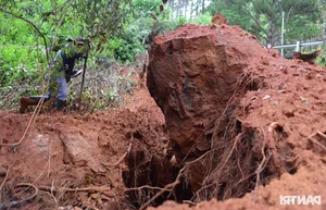 Severe Landslide at Da Lat's Ta Nung Pass Damages Infrastructure - image 8