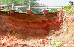 Severe Landslide at Da Lat's Ta Nung Pass Damages Infrastructure - image 6