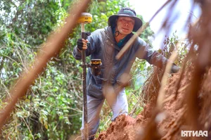 Severe Landslide at Da Lat's Ta Nung Pass Damages Infrastructure - image 9