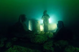 Unveiling Heracleion: The Mysterious Submerged Ancient Egyptian City - image 1