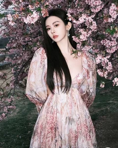 Sichuan Hot Girl Stuns in Delicate Traditional Halter Dress - image 7