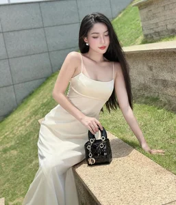 Nghe An Model Captivates Fans with Her Vibrant and Radiant Beauty - image 3