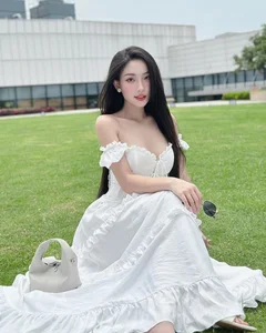Nghe An Model Captivates Fans with Her Vibrant and Radiant Beauty - image 2