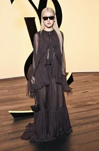 K-Pop Icons Dominate Paris Fashion Week 2024: A Global Style Takeover - image 4