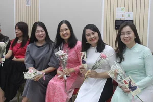 Dr. Phan Xuan Dung Praises the Dynamic Women of VUSTA - image 0