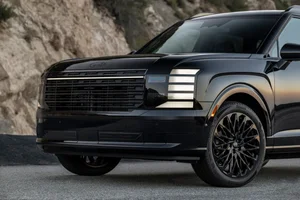 Discover the Hyundai Palisade Hybrid Black Ink: The Ultimate Luxury SUV in Sleek Dark Style - image 5