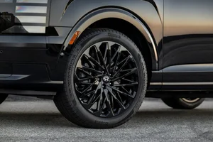 Discover the Hyundai Palisade Hybrid Black Ink: The Ultimate Luxury SUV in Sleek Dark Style - image 2