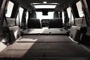 2027 Toyota Fortuner Leaked: A Boxier Design and Advanced Tech Features - image 5