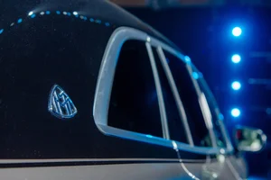 Mercedes-Maybach EQS SUV: Luxury Electric Excellence in Vietnam - image 15