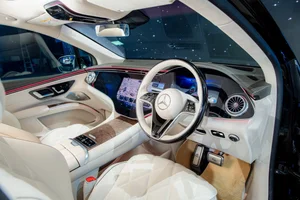 Mercedes-Maybach EQS SUV: Luxury Electric Excellence in Vietnam - image 9