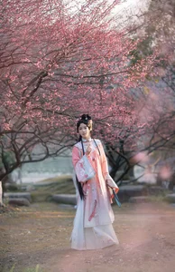 Artistic Photography Showcase: Yi Zhi a Meng Zai in YiTuYu Art Language Vol.9884 - image 8